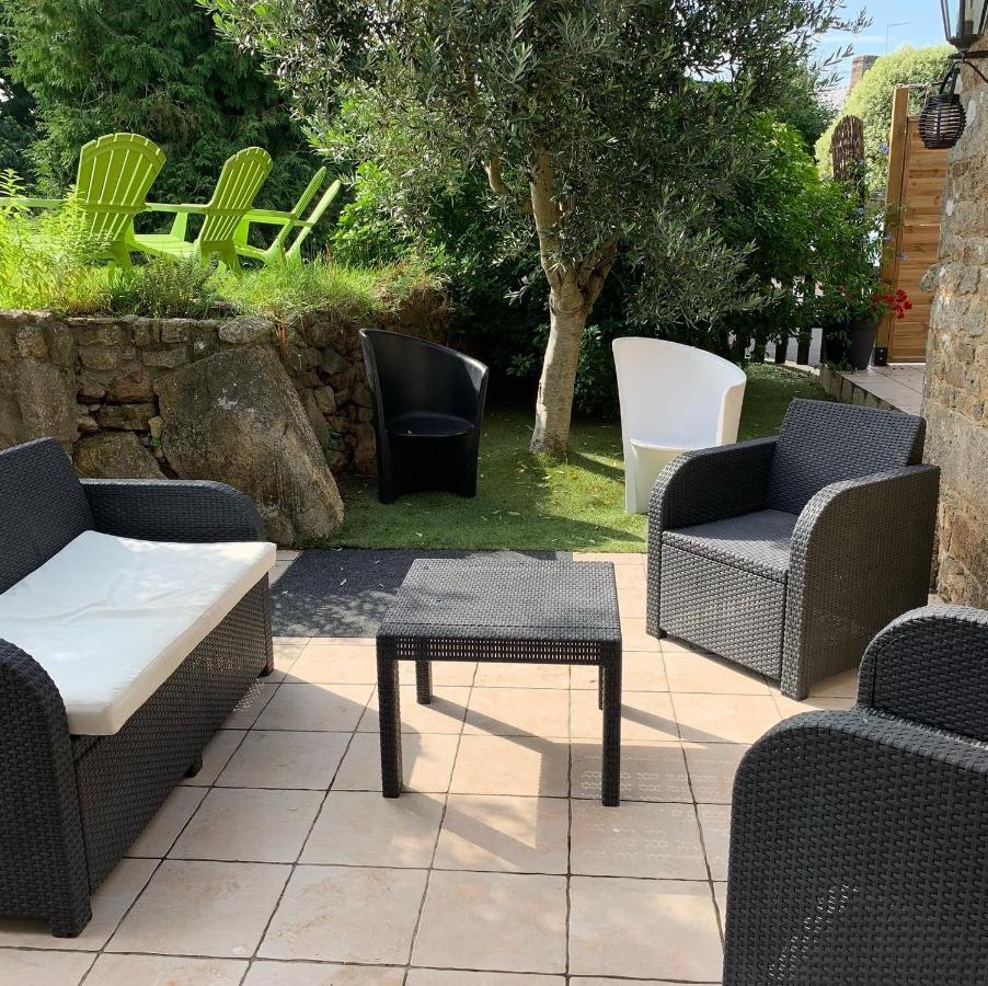 Holiday home Domaine Des Trois Rivieres Merlevenez